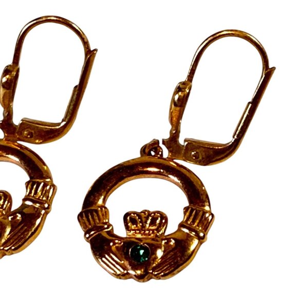 Claddagh Leverback Earrings Gold Tone With Green Stone Accent Lightweight Jewelr - Picture 5 of 7